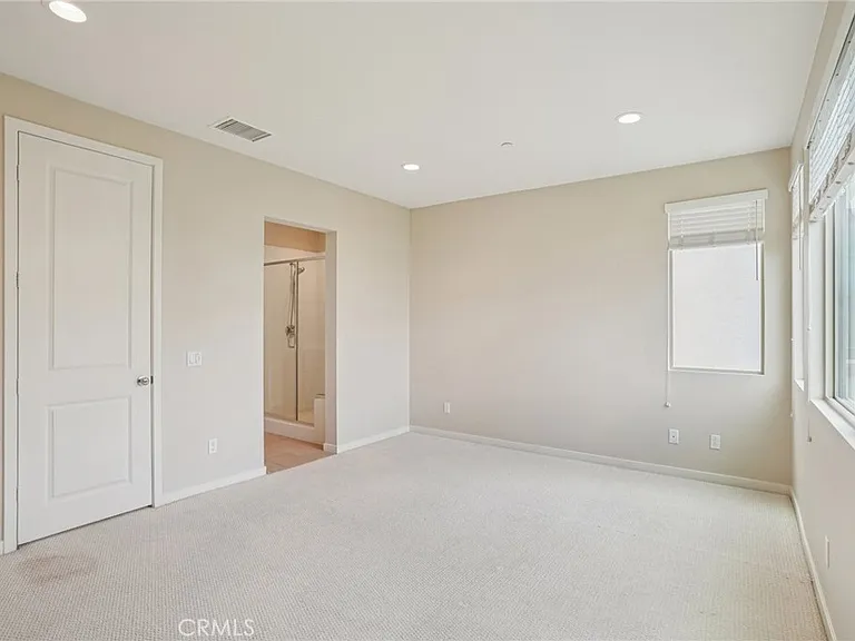 143 Frame — Photo 11
