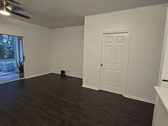 4th image of 5075 Palmbrooke Cir