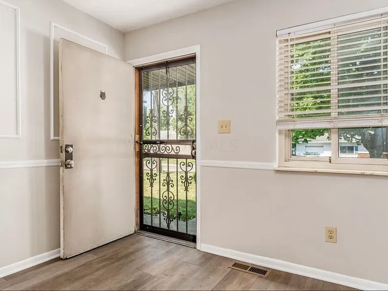 2278 Wadsworth Dr #D — Photo 2