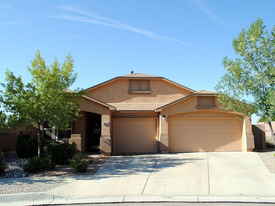 1st image of 10044 Calle Chulita NW