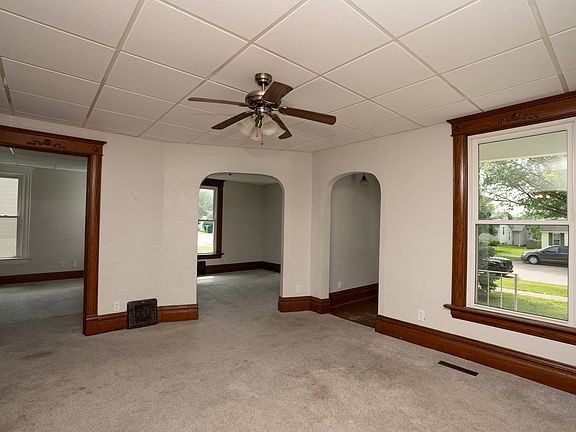 4th image of 808 6th St