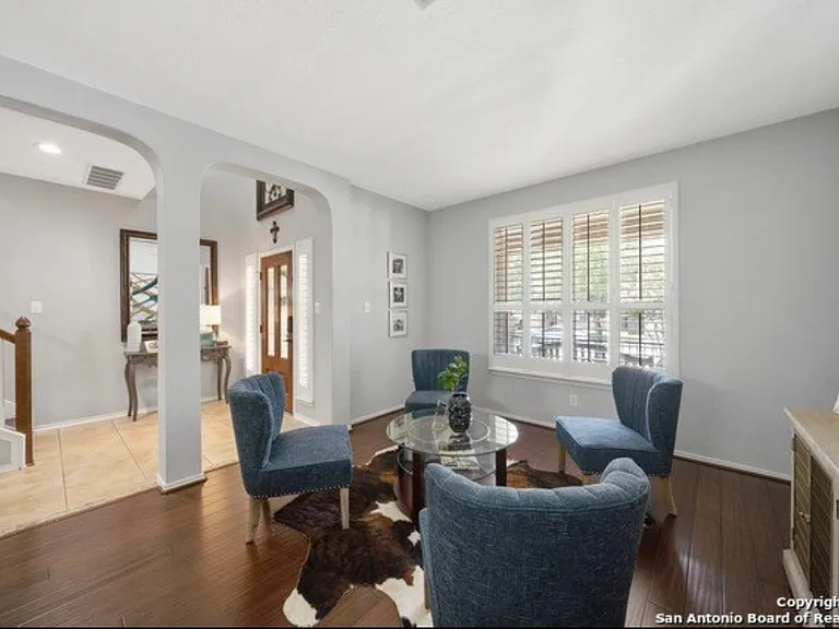 10415 Shire Country — Photo 20
