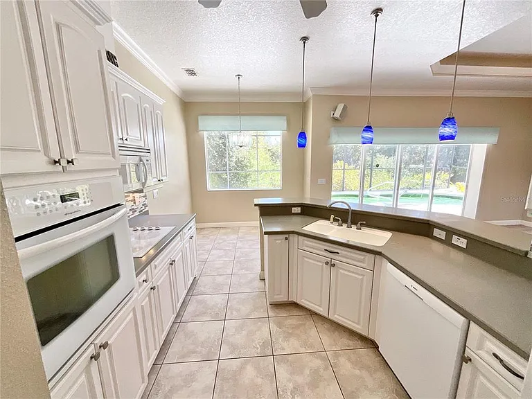 1828 Osprey Ln — Photo 9