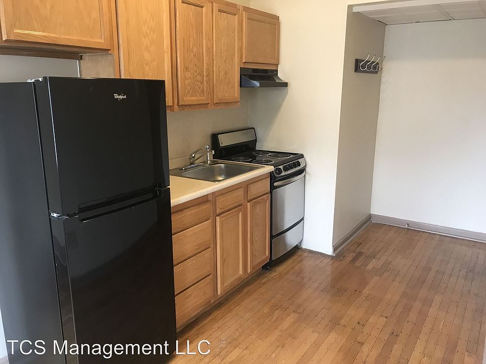 1st image of 2264 N Park Ave APT 2