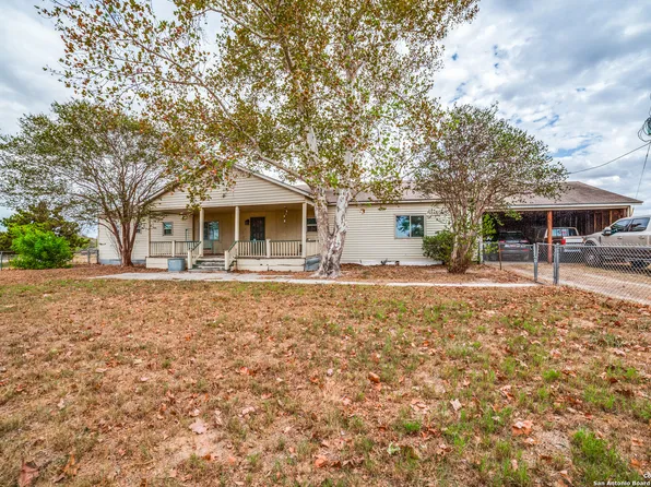 12416 W FM 476, Somerset, TX 78069