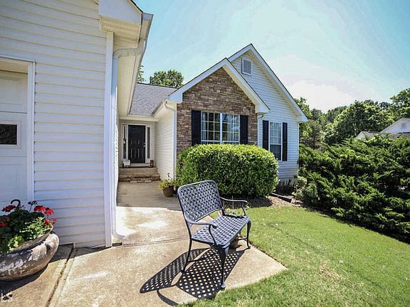 2nd image of 5403 Palmetto Ct