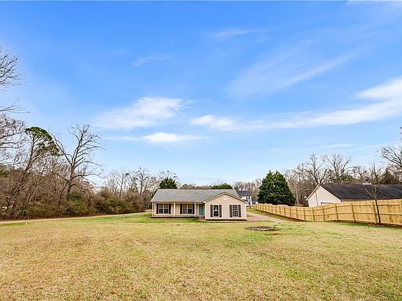 2nd image of 185 Wilson Rd