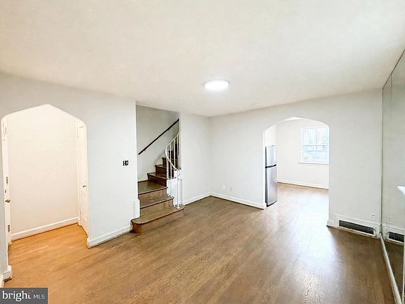 3rd image of 2905 M St SE