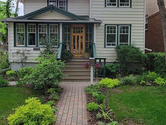 3rd image of 2278 Elphinstone St