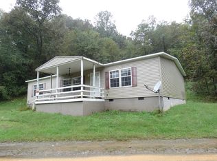 2598 Meadow Run Rd, Orma, WV 25268