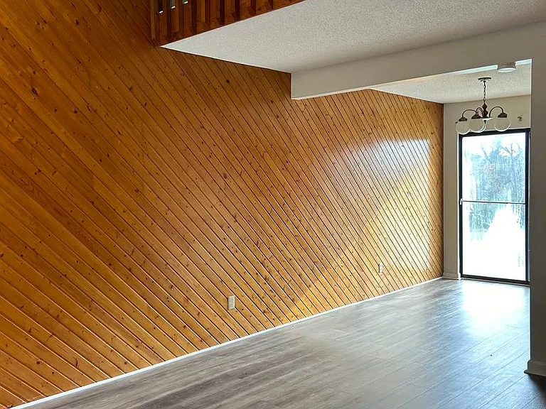 400 Alice Dr — Photo 3