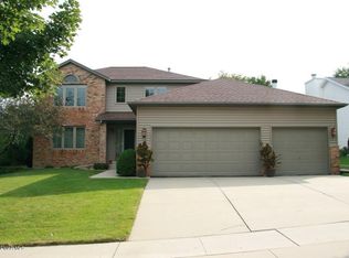 5210 Castlewood Ln NW, Rochester, MN 55901