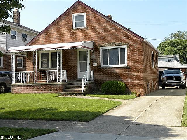 Front yard 