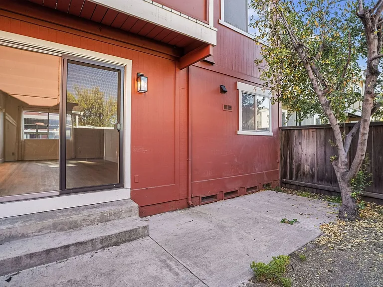 532 Tyrella Ave #45 — Photo 24