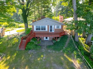 24038 S Shore Dr, Gobles, MI 49055