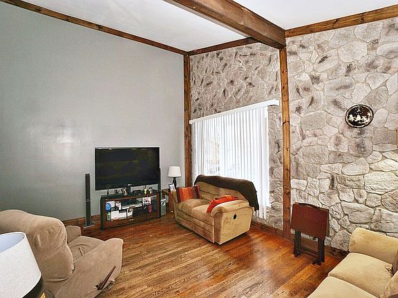 5th image of 72 Ludwig Ln