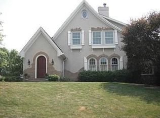 302 Ashbury Ct, Cranberry Township, PA 16066