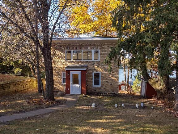 4th image of 22532 E Martin Lake Dr NE