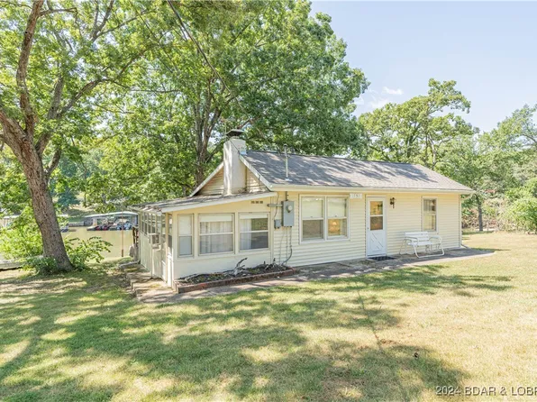 1752 Sagrada Dr, Edwards, MO 65326