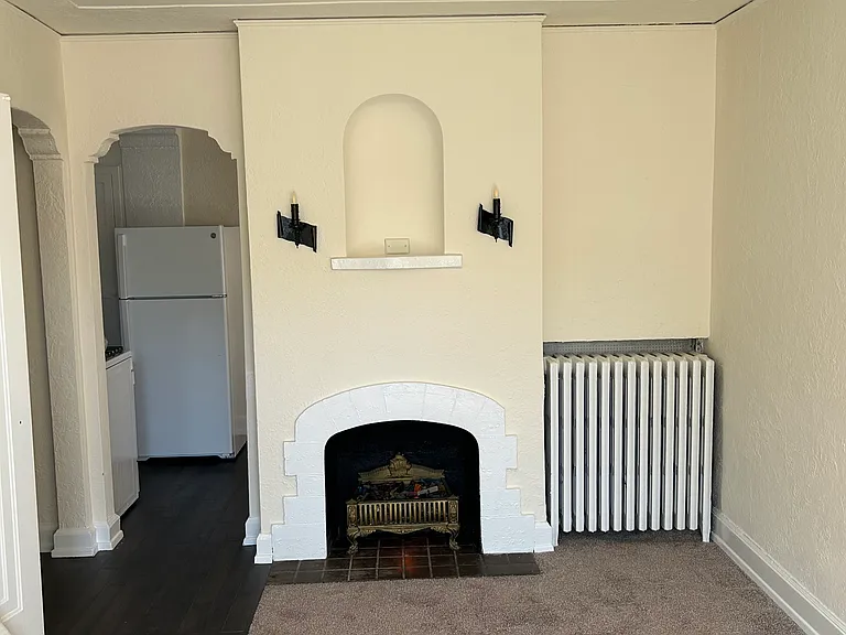 3246 Girard Ave S #102 — Photo 4