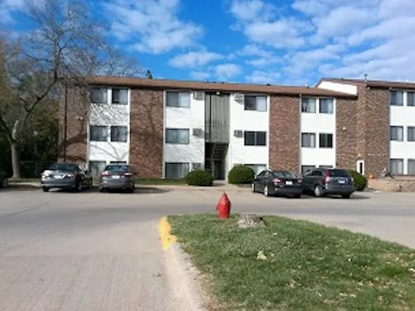 810 Benton Dr APT 22, Iowa City, IA 52246