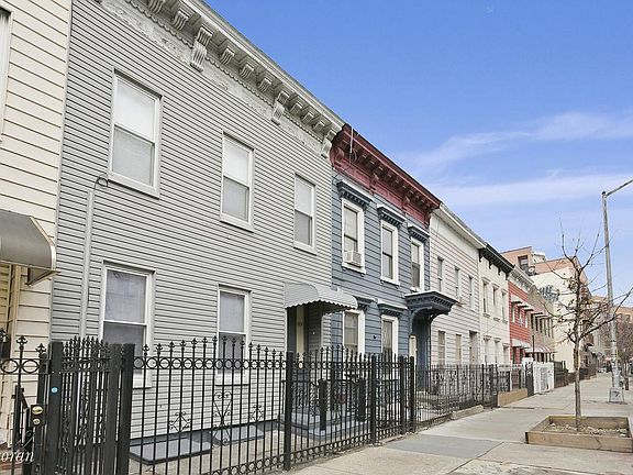 4th image of 23 Melrose St