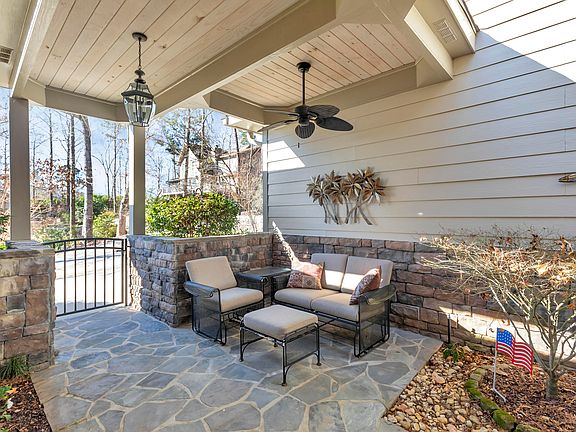 4th image of 175 Tanglewood Ln