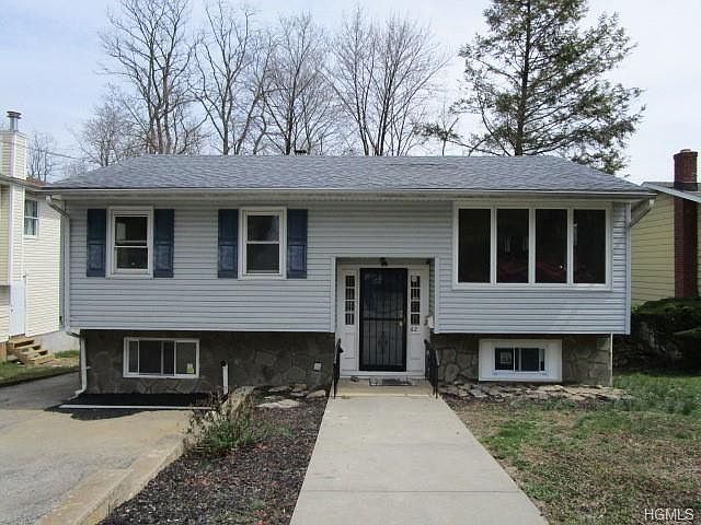 1st image of 62 Bushey Ave