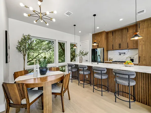 100 W Odell St #2, Austin, TX 78752