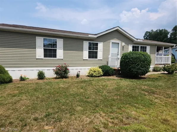 34 3rd St, Madison, OH 44057