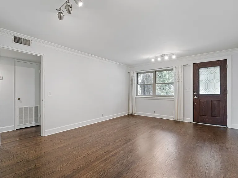 512 Chesterfield Ave #C7 — Photo 7