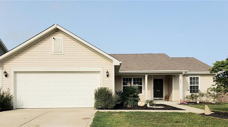 1st image of 694 Bobtail Dr