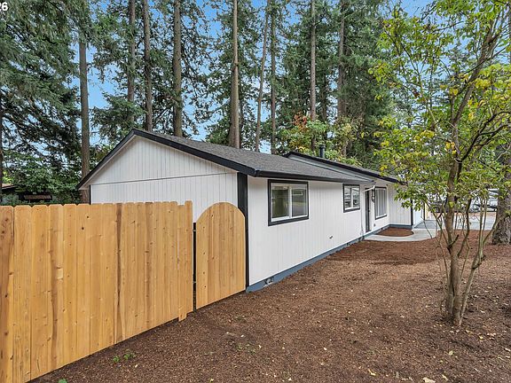 2nd image of 2340 SE 113th Ave