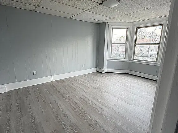 3 bed, 1000 sqft, $2,499 — Photo 4