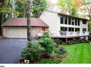 125 Pine Tree Ln, Wernersville, PA 19565