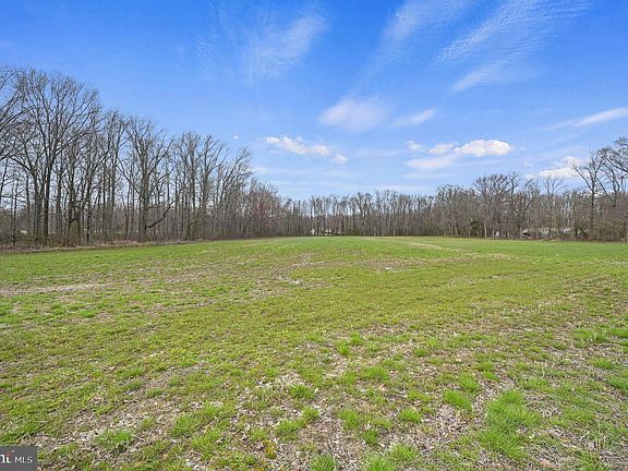 2nd image of Downs Chapel Rd