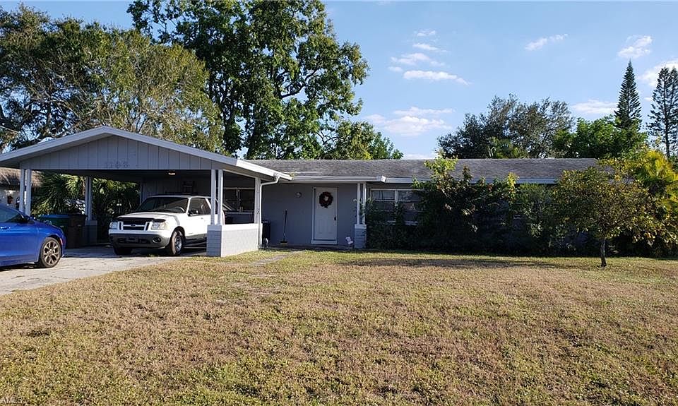 1st image of 1106 NE Pine Island Ln