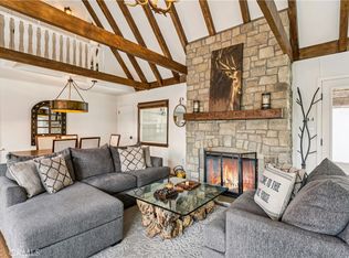 28898 Palisades Dr, Lake Arrowhead, CA 92352