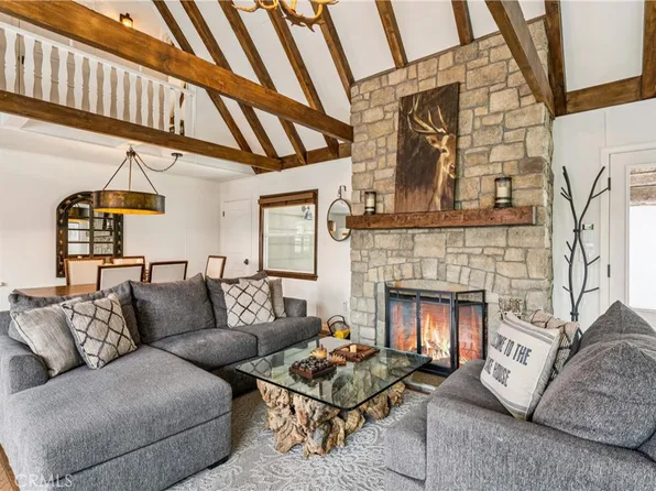 28898 Palisades Dr, Lake Arrowhead, CA 92352