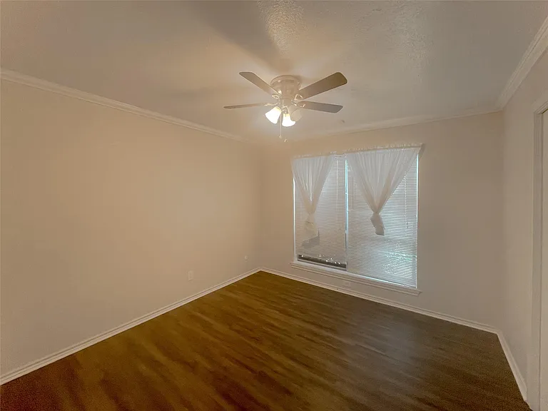 8627 N Normandale St — Photo 25