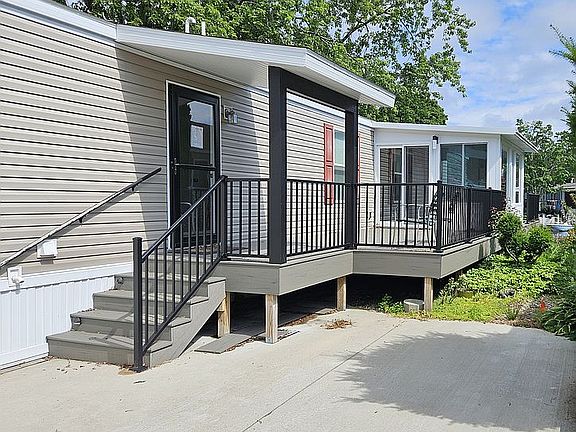 2nd image of 2720 S Tamarac Dr #294