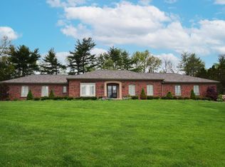 11728 Westham Dr, Saint Louis, MO 63131