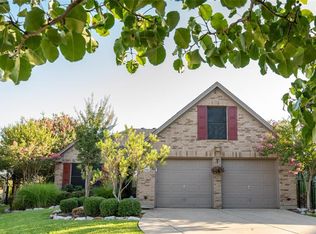 2946 Greenway Dr, Burleson, TX 76028