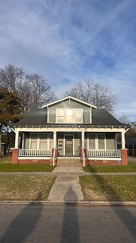 407 Saint Andrew St Photo 1