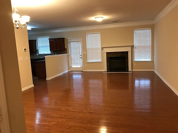 3rd image of 6282 Spring Knoll Ct