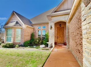 221 Emilie Ct, Weatherford, TX 76087