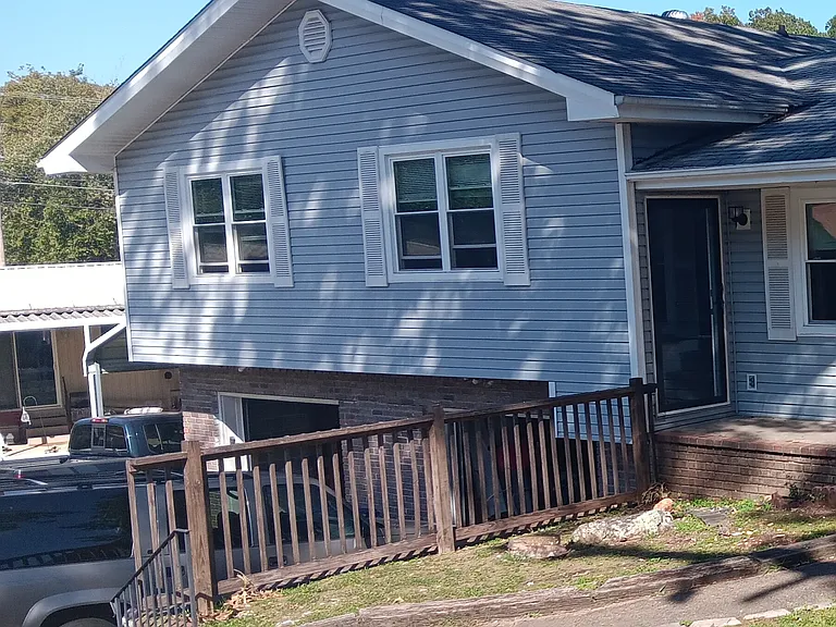 4746 Tessie Ln — Photo 1