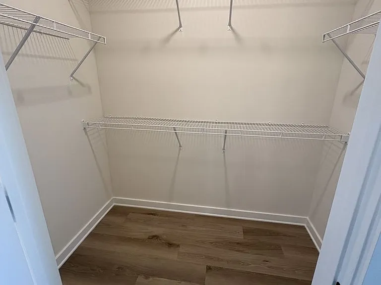 815 Bolivar Dr — Photo 10