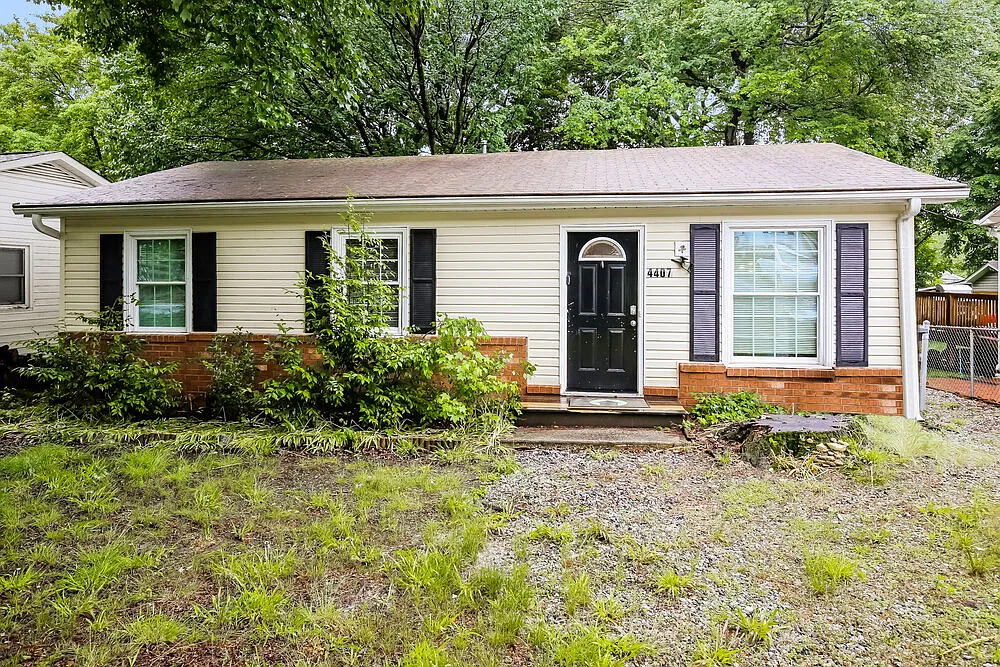 3 bed, 1.0 bath, 925 sqft, $1,530 — Photo 3