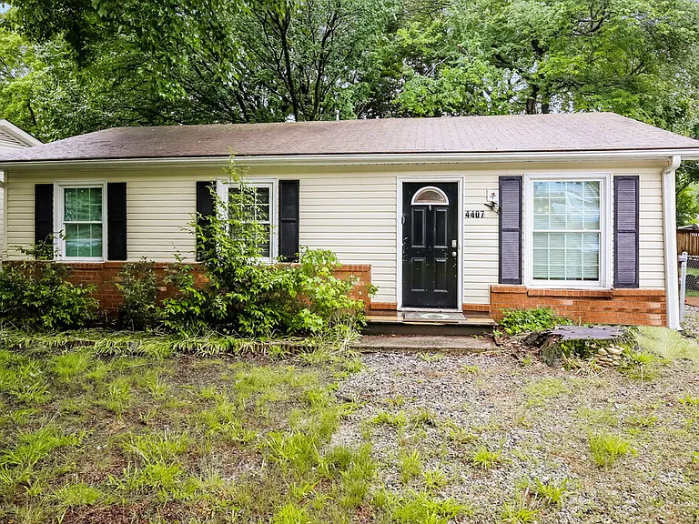 4407 Cornell Ave — Photo 3